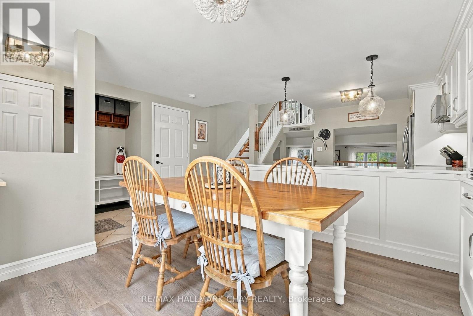 24 Rundle Crescent, Barrie, Ontario  L4N 8E7 - Photo 6 - S14122760