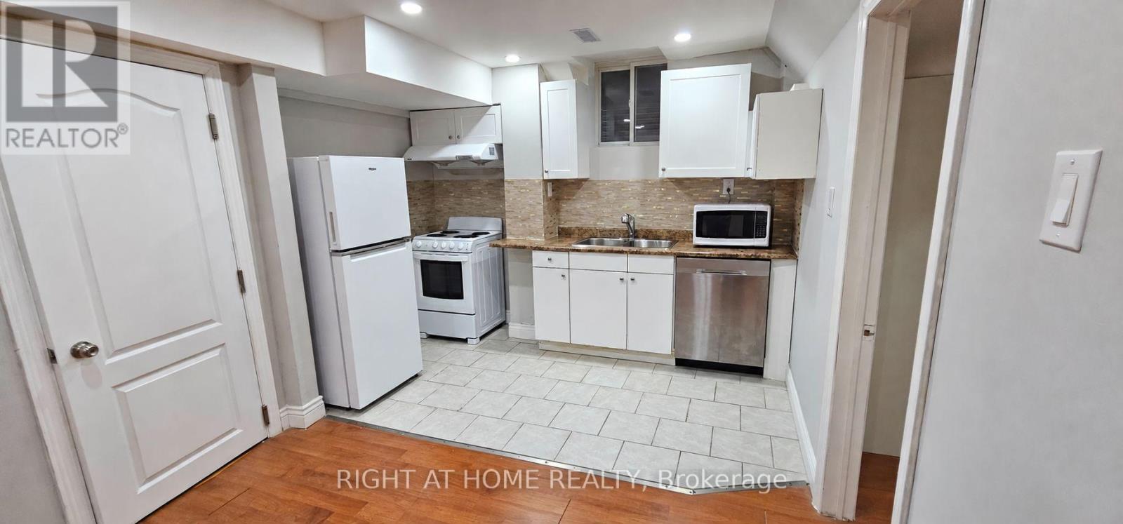 Bsmt - 3662 Golden Locust Drive, Mississauga, Ontario  L5N 8N7 - Photo 4 - W14091200