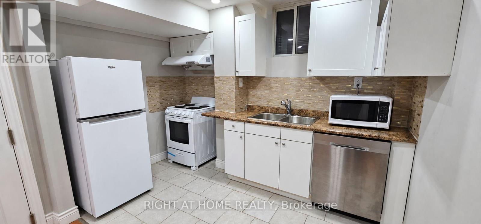 Bsmt - 3662 Golden Locust Drive, Mississauga, Ontario  L5N 8N7 - Photo 5 - W14091200