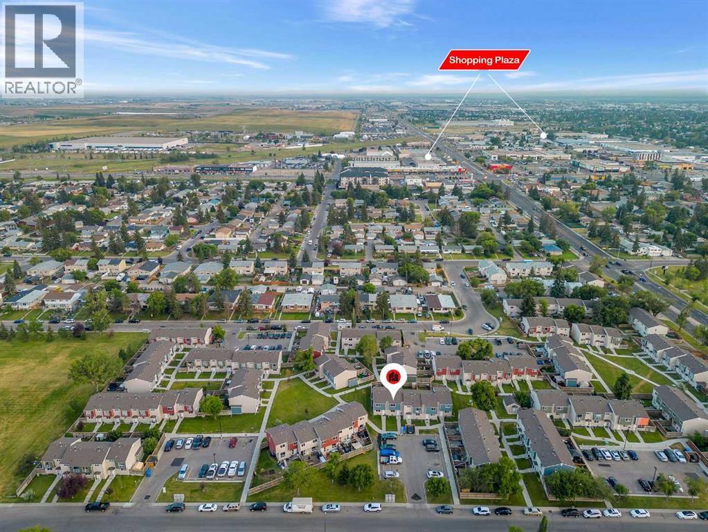33, 5425 Pensacola Crescent SE