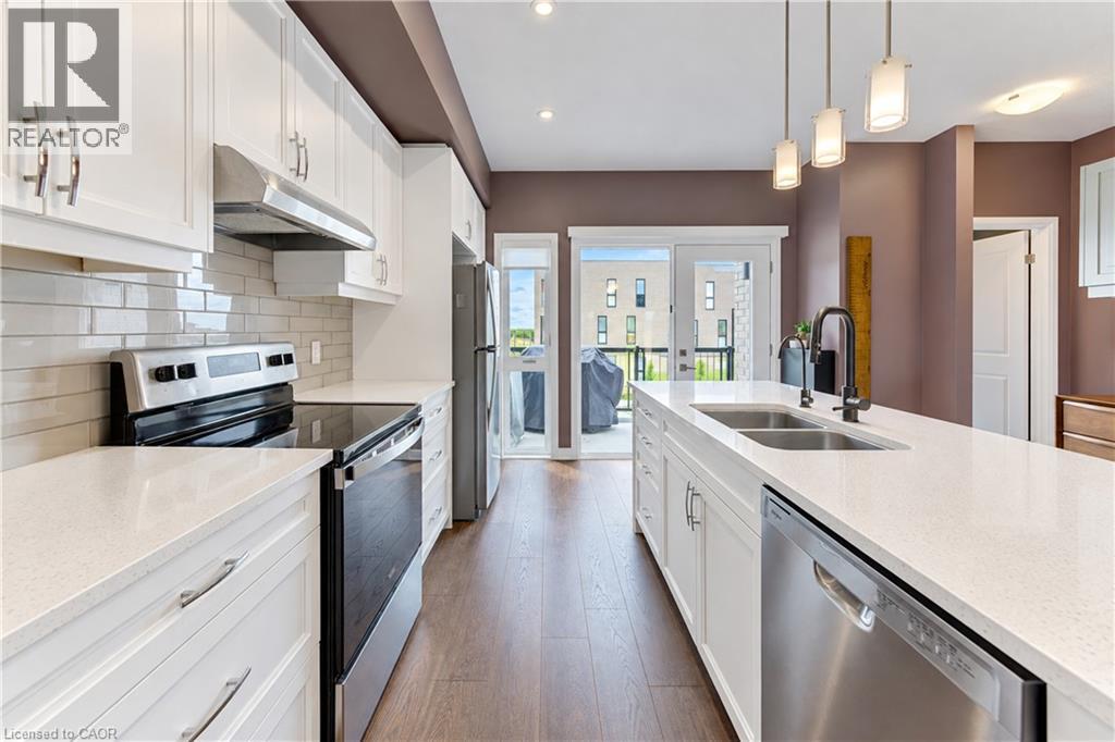 15 Benninger Drive, Kitchener, Ontario  N2E 0J4 - Photo 11 - 40868850