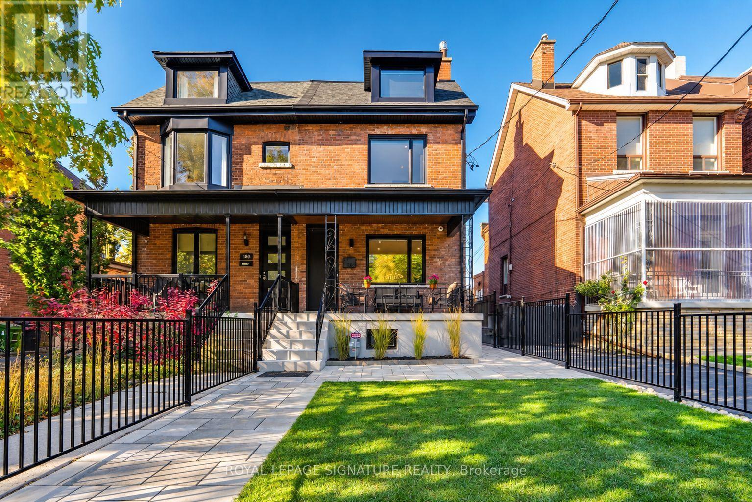 182 BEATRICE STREET, Toronto, Ontario