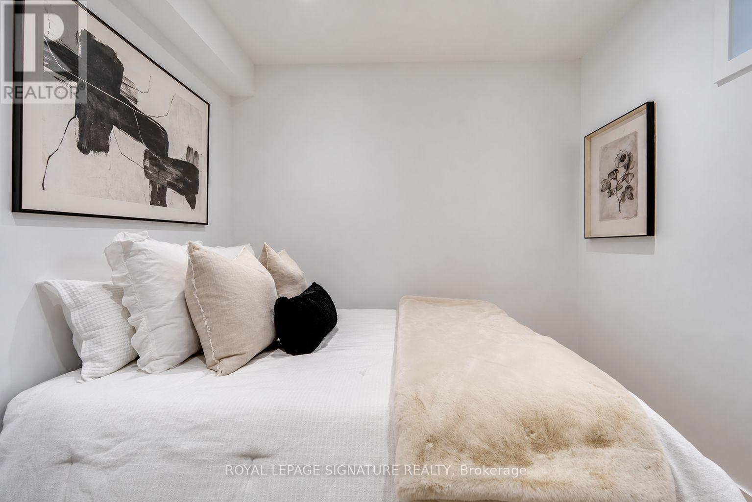 182 Beatrice Street, Toronto (Palmerston-Little Italy), Ontario  M6G 3G1 - Photo 33 - C14126782