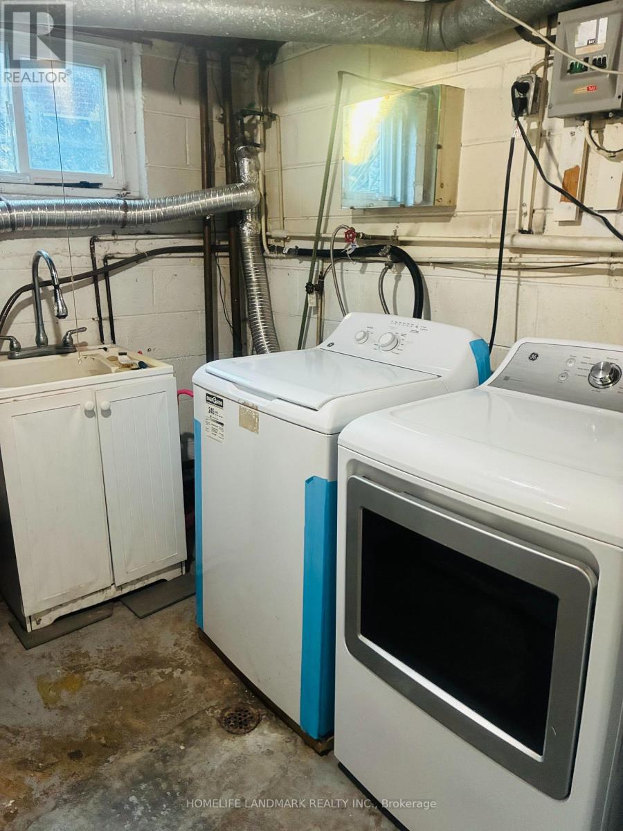 Bsmt Apt - 3 Tinder Crescent, Toronto (Victoria Village), Ontario  M4A 1L2 - Photo 18 - C14126794