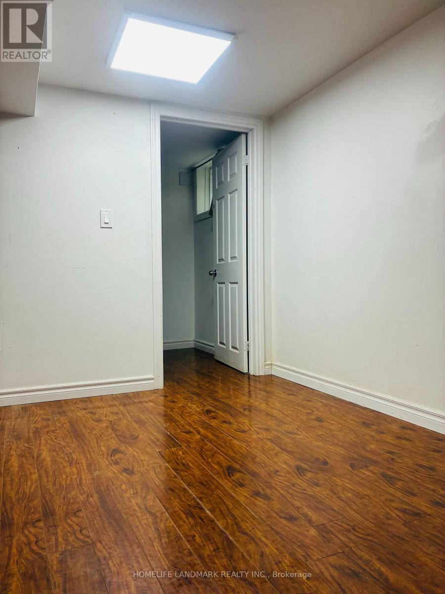Bsmt Apt - 3 Tinder Crescent, Toronto (Victoria Village), Ontario  M4A 1L2 - Photo 8 - C14126794