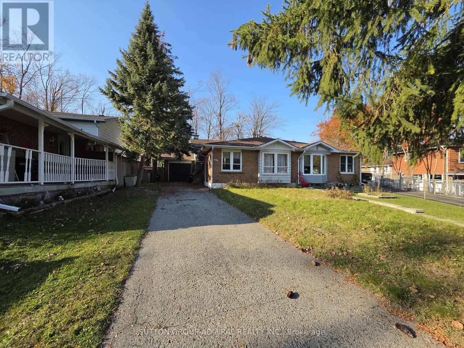 21 ASHDALE COURT, barrie (cundles east), Ontario