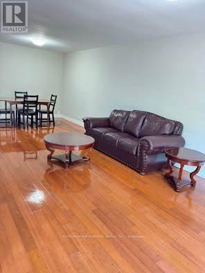 21 Ashdale Court, Barrie, Ontario L4M 5B5 - Photo 10 - S14126784