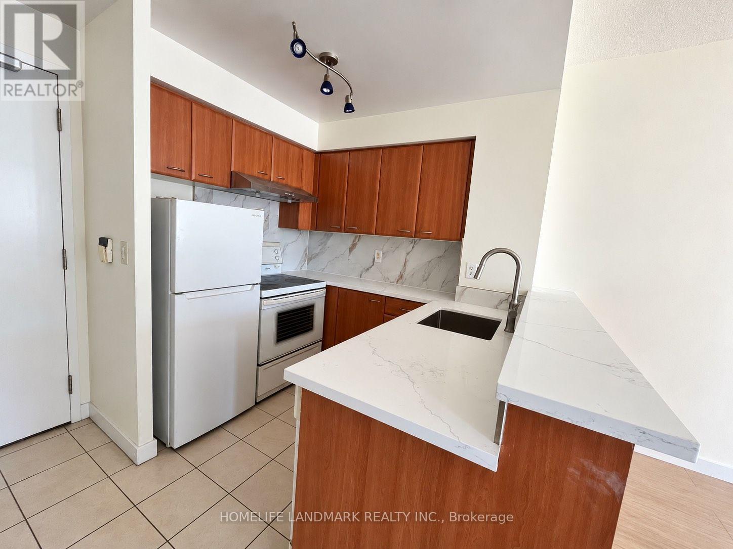 508 - 38 Lee Centre Drive, Toronto, Ontario  M1H 3J7 - Photo 8 - E14126822