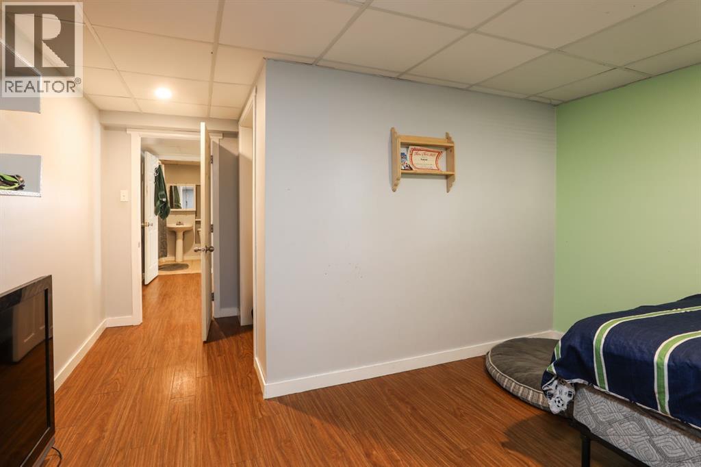 222 S 3 Street W