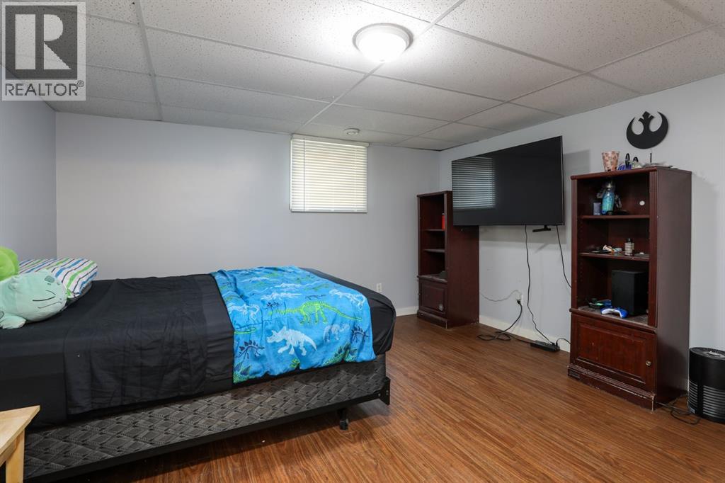 222 S 3 Street W