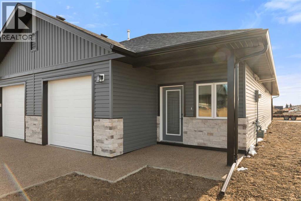 6309 27 Avenue, Camrose, Alberta  T4V 5L7 - Photo 2 - A2354657