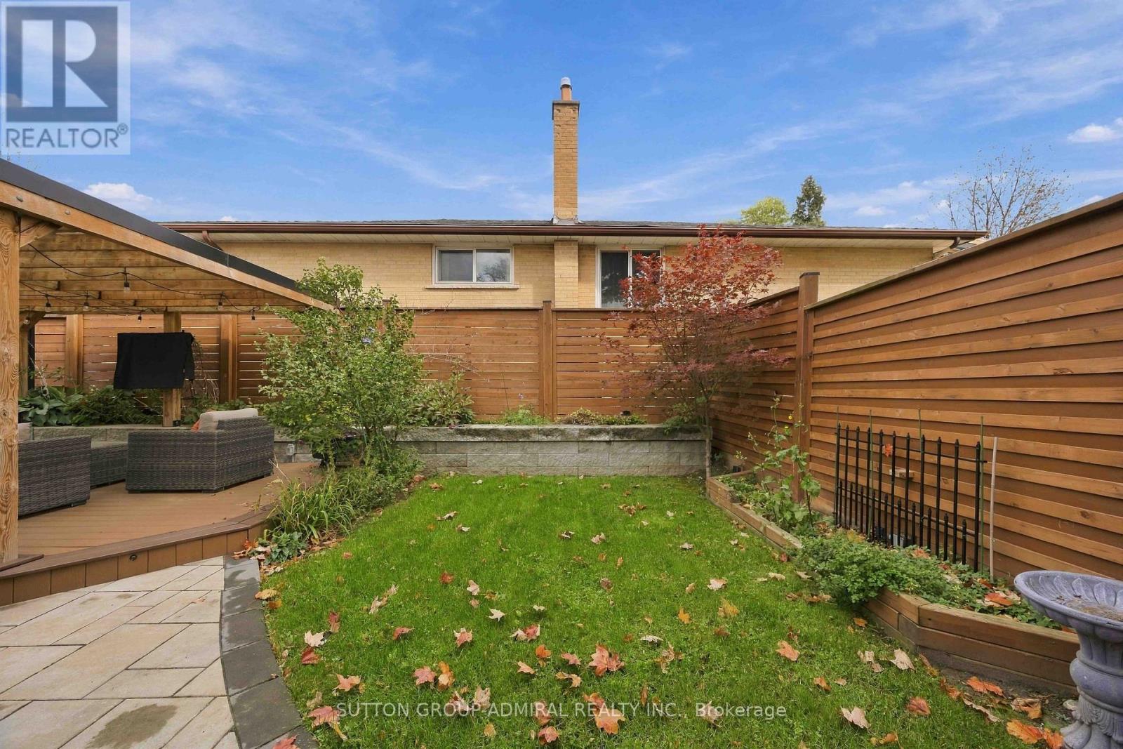 11 Summerglade Drive, Toronto, Ontario  M1S 1W8 - Photo 44 - E14126880