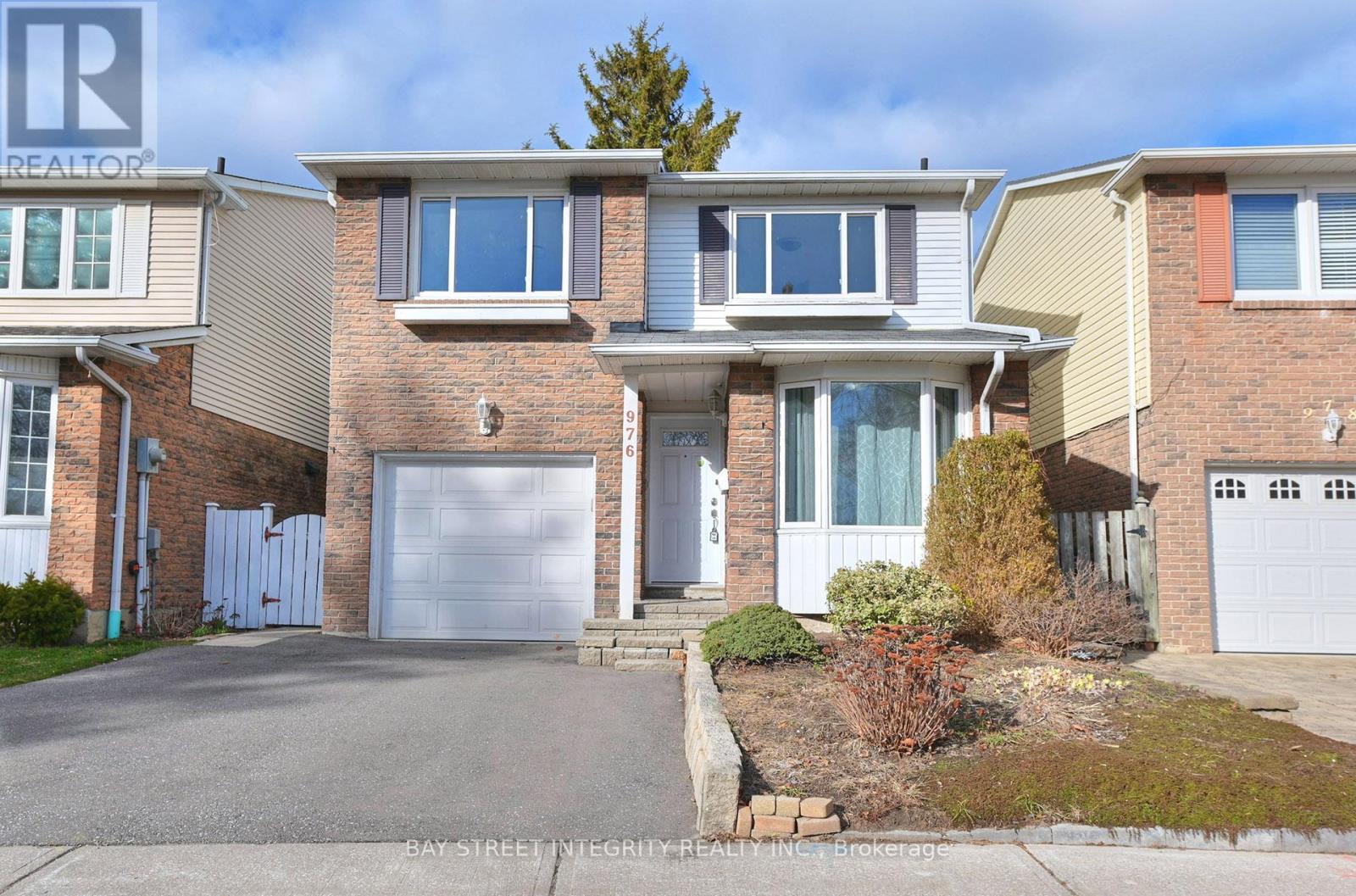 976 RAINTREE LANE, Mississauga, Ontario