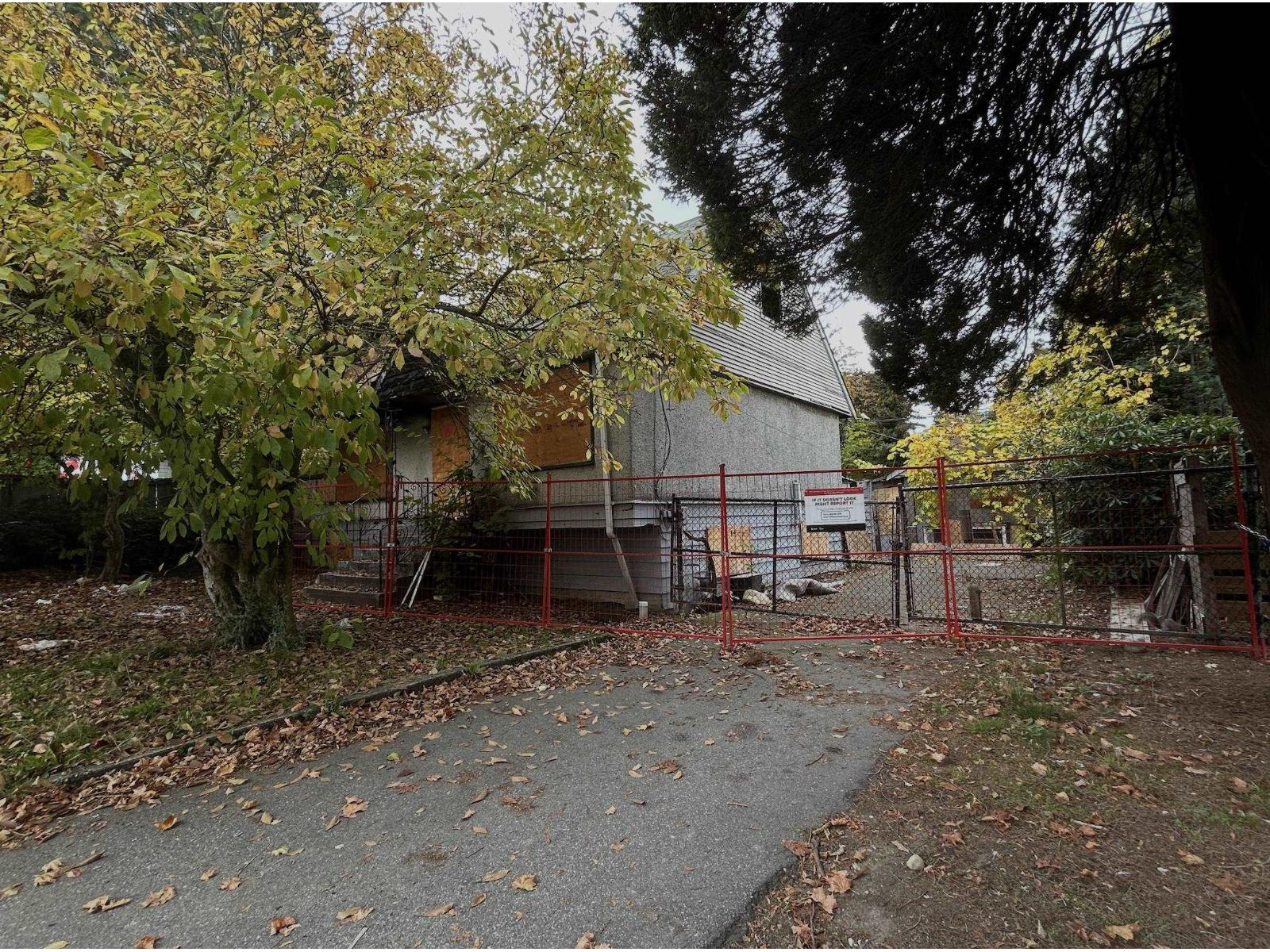 12917 104 AVENUE, surrey, British Columbia