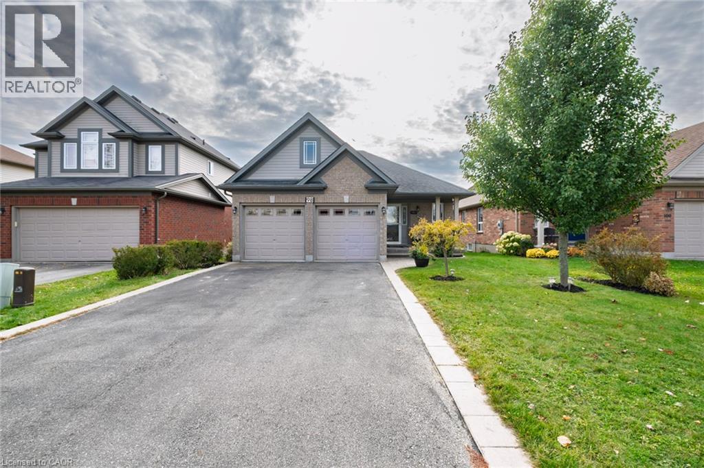 98 SANDERS Crescent, Tillsonburg, Ontario