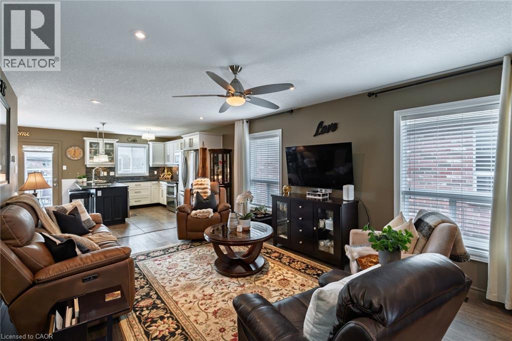 98 Sanders Crescent, Tillsonburg, Ontario  N4G 0B4 - Photo 7 - 40874561