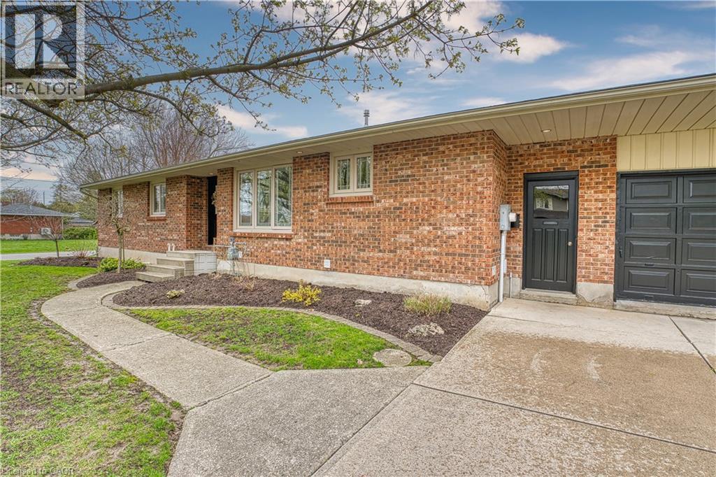 525 Blake Street E, Listowel, Ontario  N4W 3N6 - Photo 2 - 40825104
