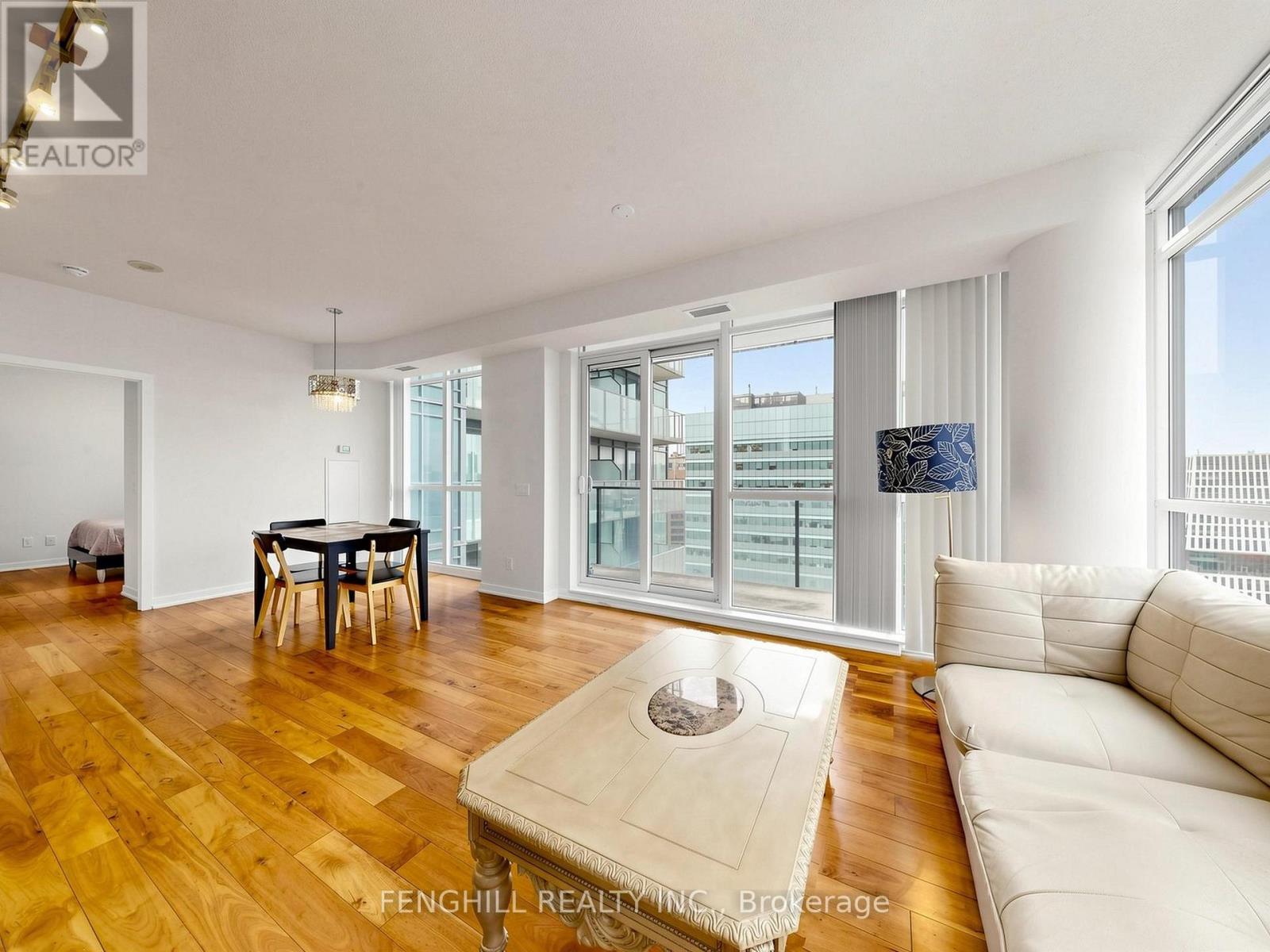 2001 - 770 Bay Street, Toronto, Ontario  M5G 0N6 - Photo 9 - C14126984