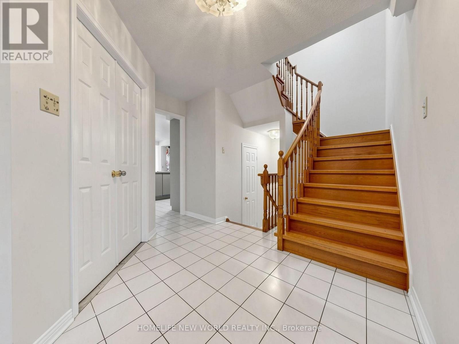 328 Port Royal Trail, Toronto, Ontario  M1V 2L7 - Photo 18 - E14126942