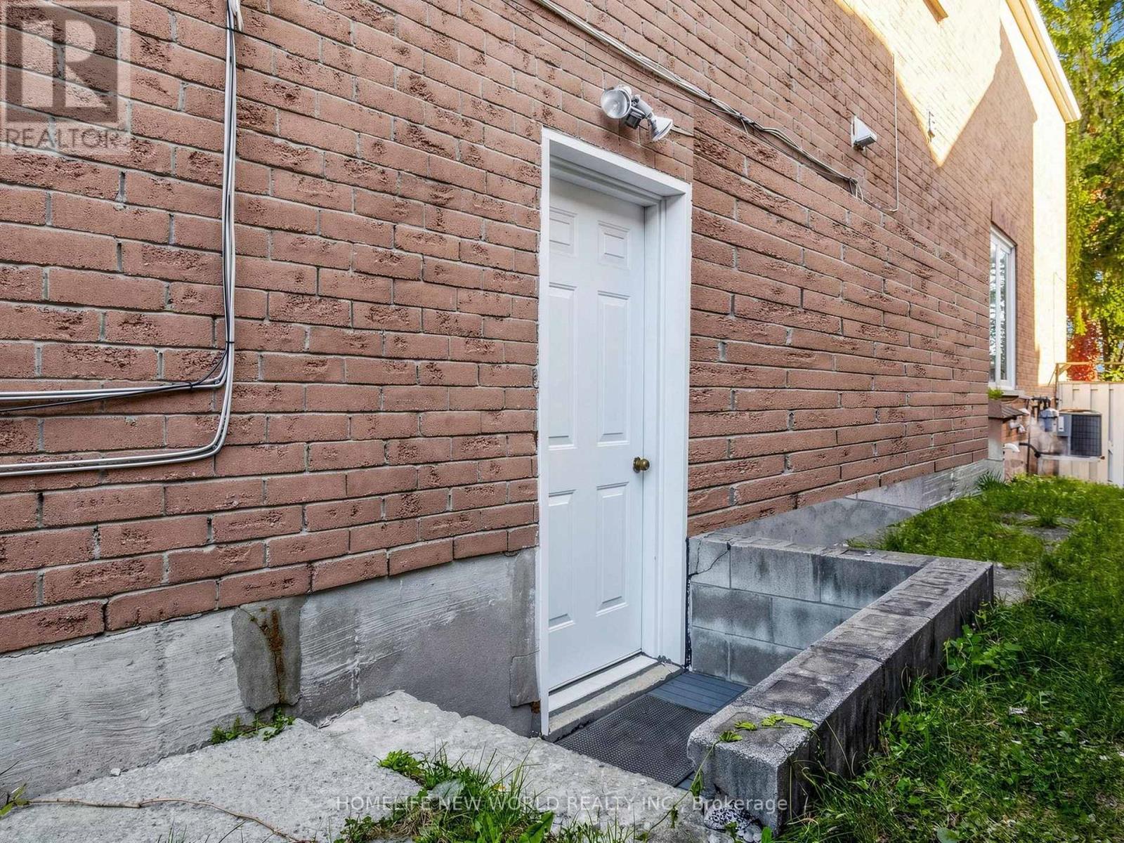 328 Port Royal Trail, Toronto, Ontario  M1V 2L7 - Photo 32 - E14126942