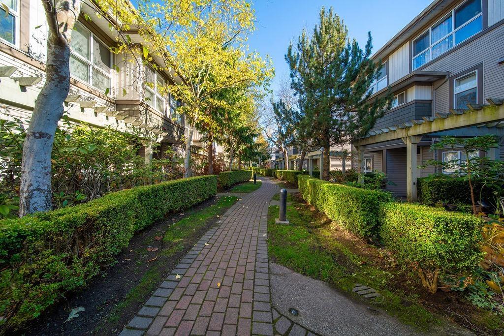 39 15353 100 Avenue, Surrey, British Columbia  V3R 3S6 - Photo 2 - R3177706