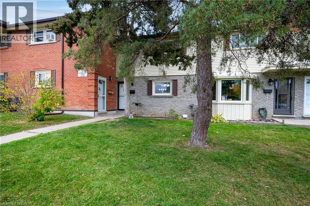 162 Jansen Avenue Unit# 26, Kitchener, Ontario  N2A 2L7 - Photo 3 - 40874571
