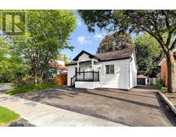 95 STEELES AVENUE E, Toronto, Ontario