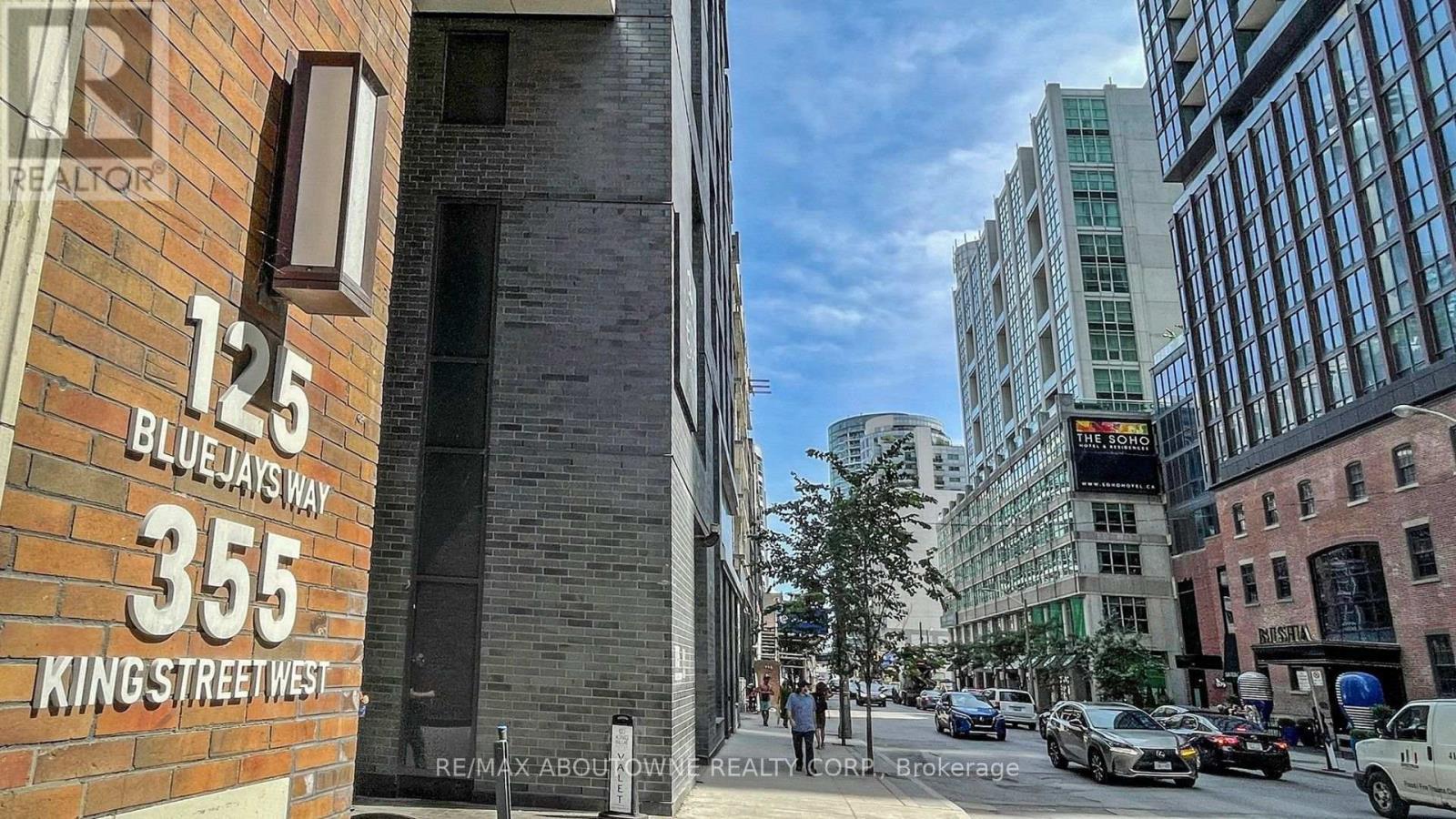 4909 - 125 Blue Jays Way, Toronto (Waterfront Communities), Ontario  M5V 0N5 - Photo 4 - C14126996
