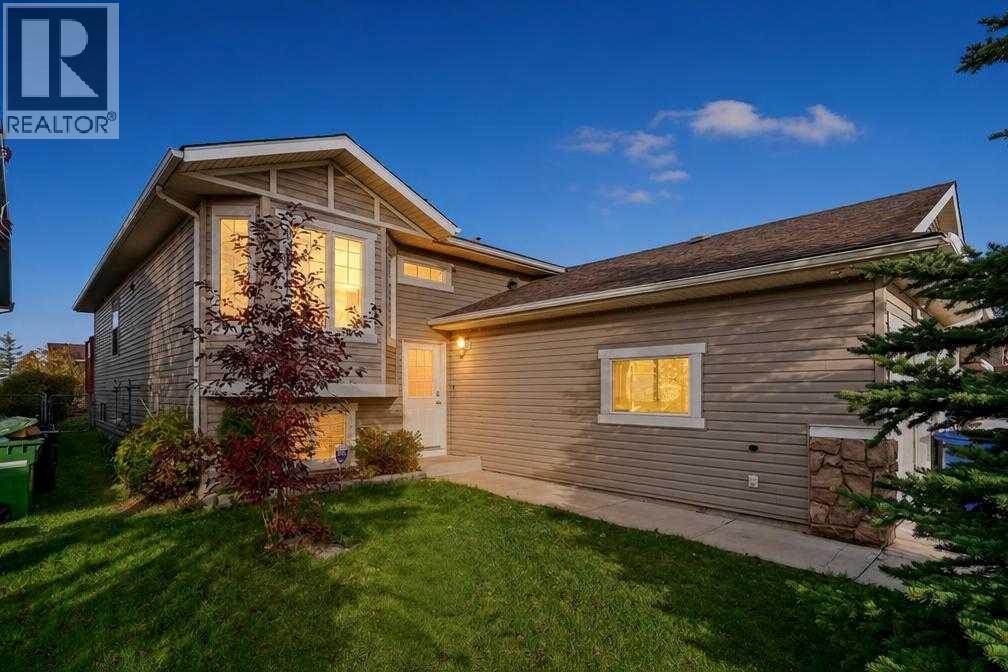 445 Stonegate Way NW, Airdrie, Alberta
