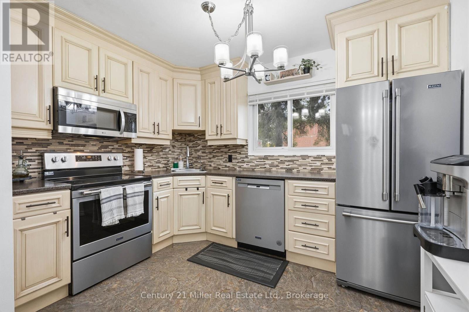 26 - 162 Jansen Avenue, Kitchener, Ontario  N2A 2L7 - Photo 7 - X14127016