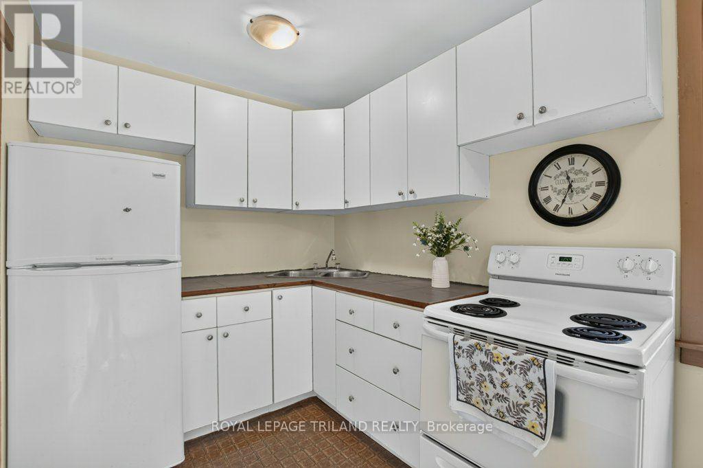 29 Elmina Street, St. Thomas, Ontario  N5R 4A3 - Photo 11 - X14127064