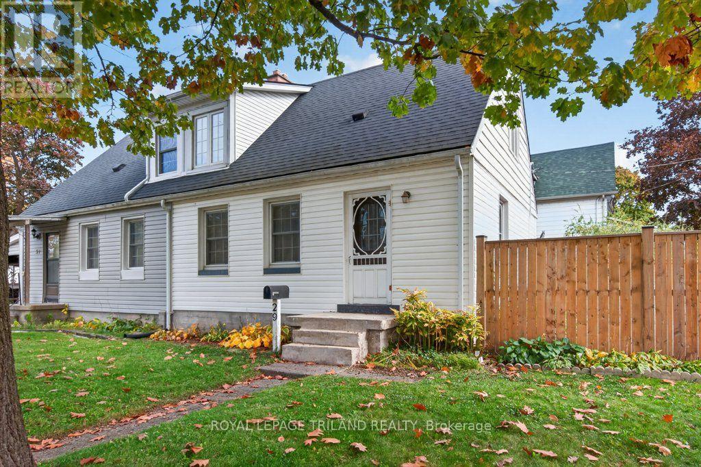 29 Elmina Street, St. Thomas, Ontario  N5R 4A3 - Photo 2 - X14127064