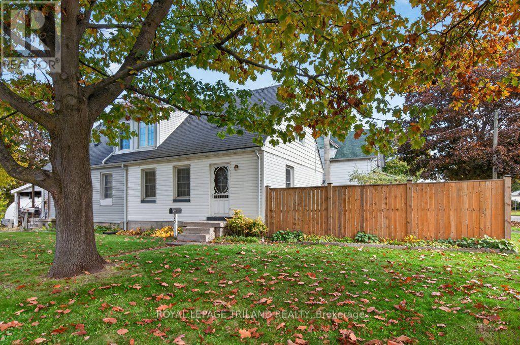 29 Elmina Street, St. Thomas, Ontario  N5R 4A3 - Photo 3 - X14127064