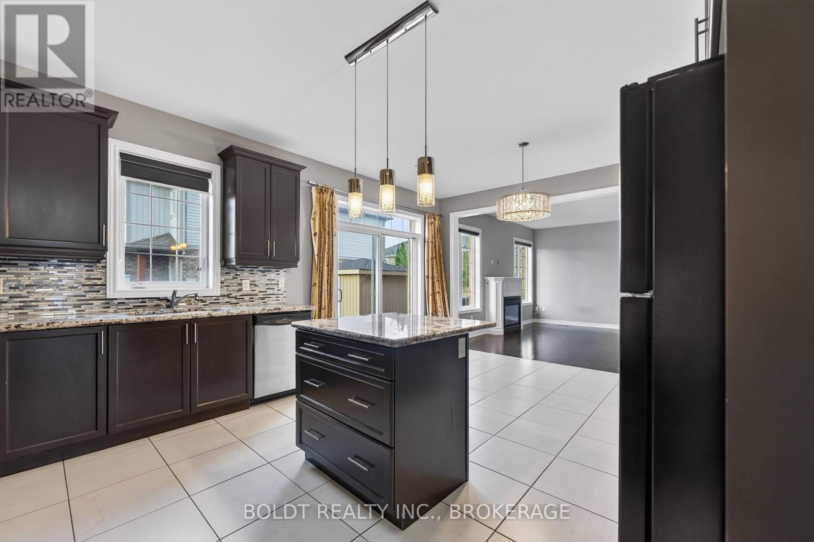 3 Juneberry Road, Thorold (Confederation Heights), Ontario  L2V 0B2 - Photo 17 - X14127044