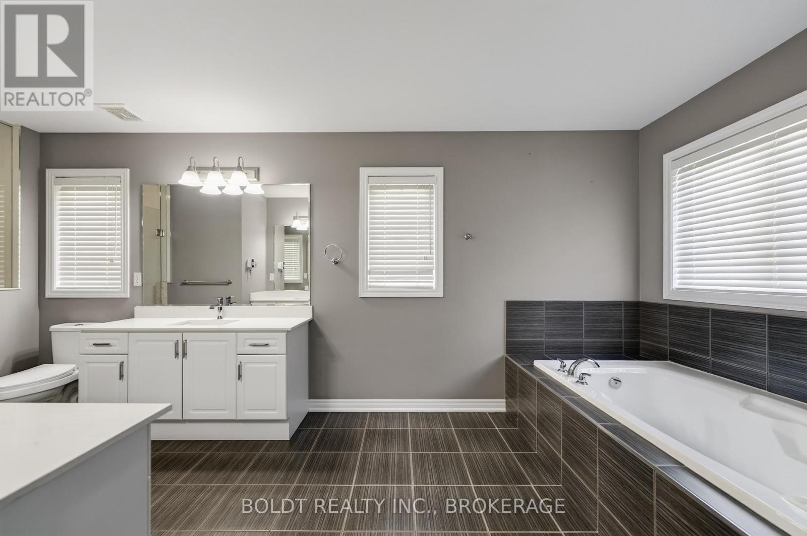 3 Juneberry Road, Thorold (Confederation Heights), Ontario  L2V 0B2 - Photo 33 - X14127044