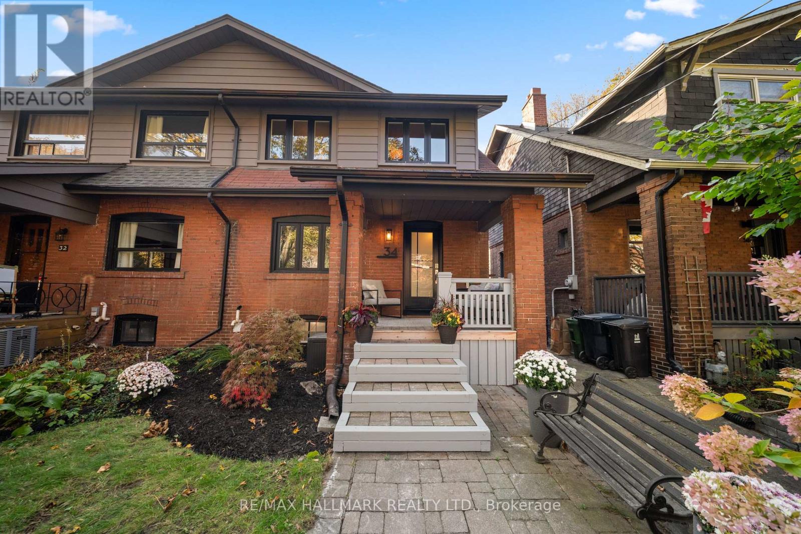34 HIGHCROFT ROAD, Toronto, Ontario