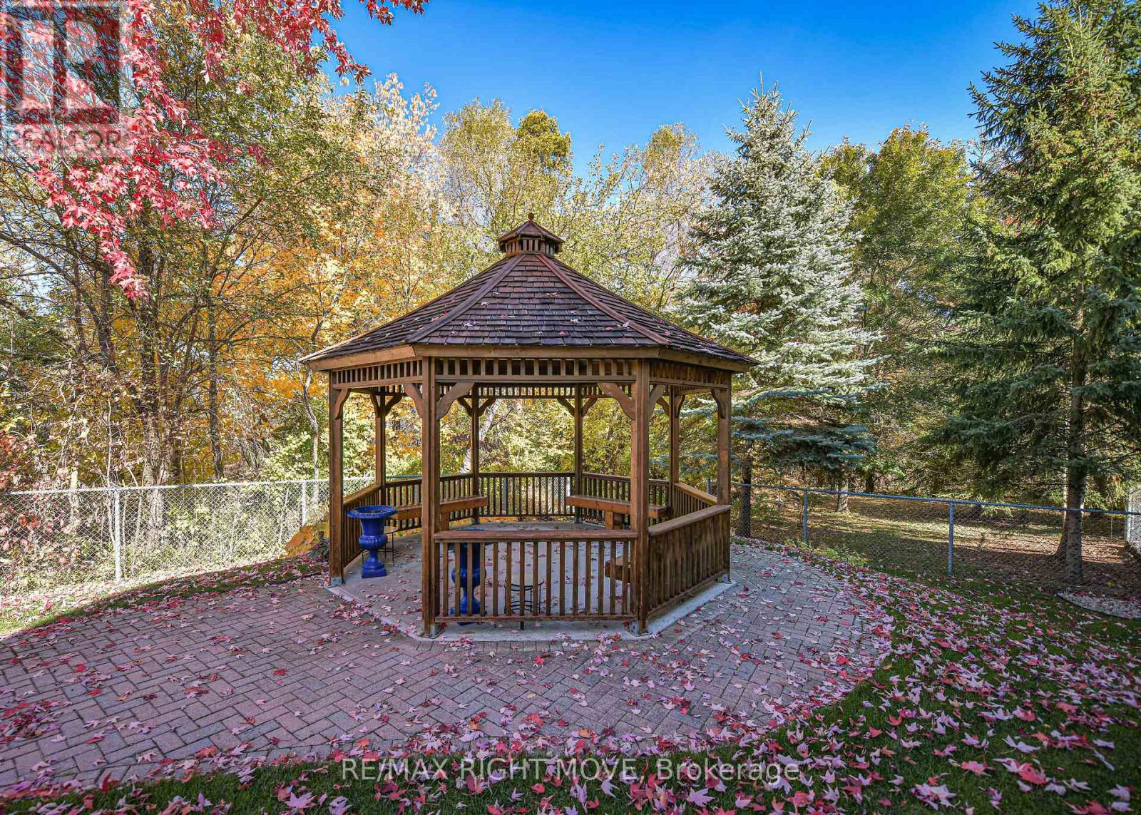 12 - 125 Huronia Road N, Barrie (Painswick North), Ontario  L4N 4G1 - Photo 48 - S14127072