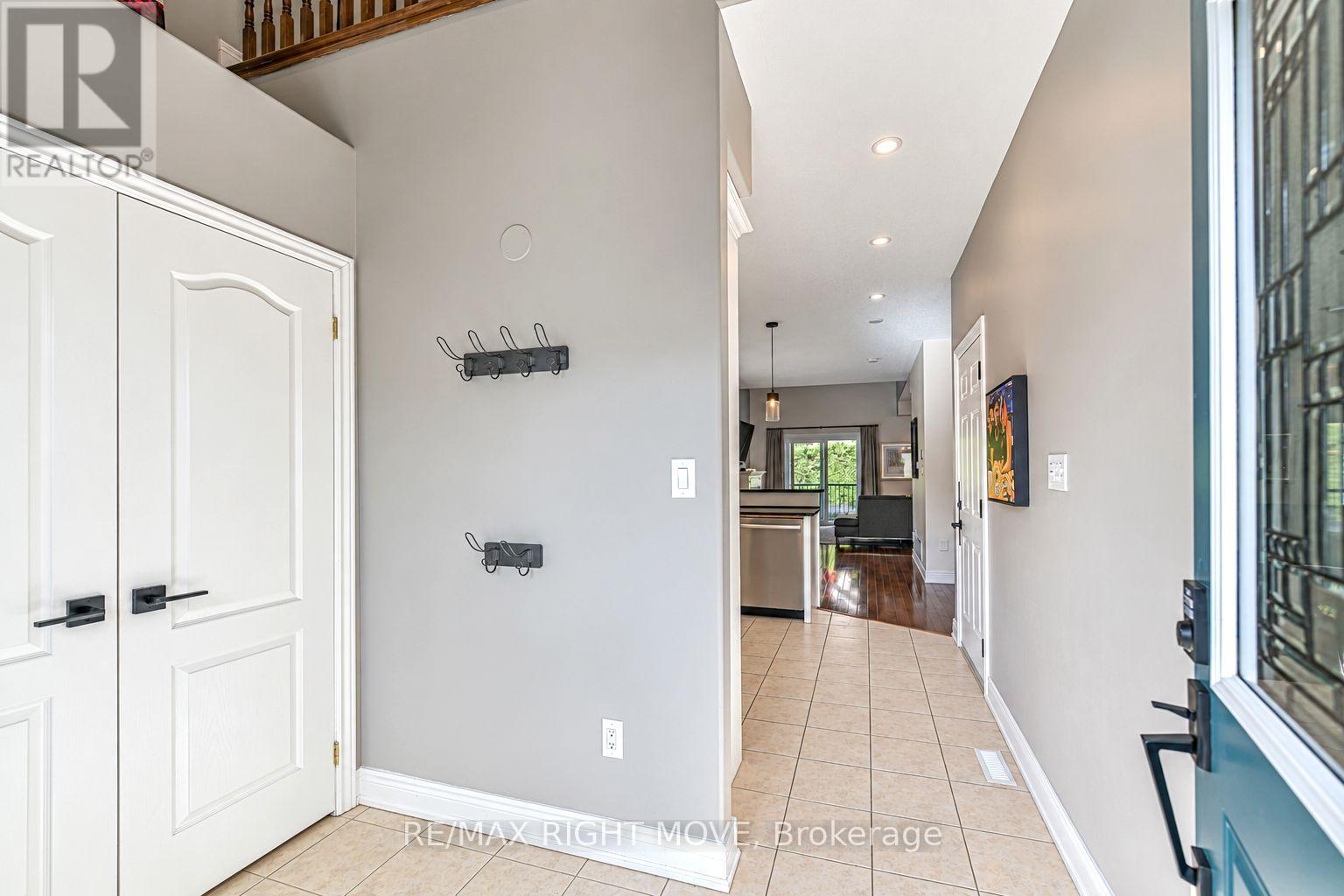 12 - 125 Huronia Road N, Barrie (Painswick North), Ontario  L4N 4G1 - Photo 5 - S14127072