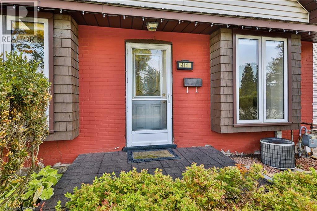 411 St Paul Avenue, Brantford, Ontario  N3R 4N7 - Photo 3 - 40873952