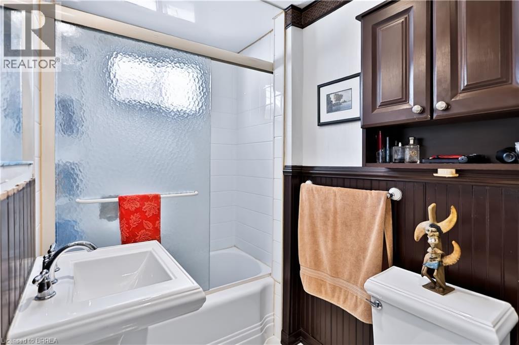 411 St Paul Avenue, Brantford, Ontario  N3R 4N7 - Photo 18 - 40873952