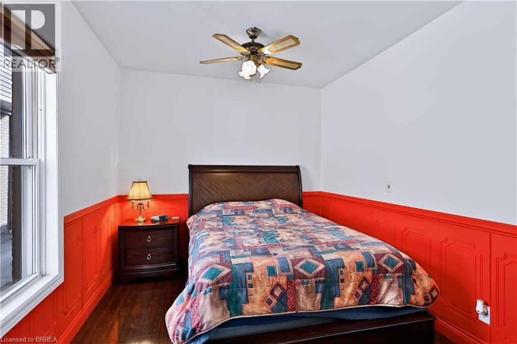 411 St Paul Avenue, Brantford, Ontario  N3R 4N7 - Photo 16 - 40873952