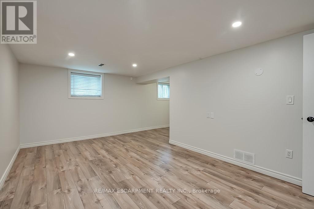 Lower - 7 Garside Avenue S, Hamilton, Ontario  L8K 2V7 - Photo 5 - X14127080