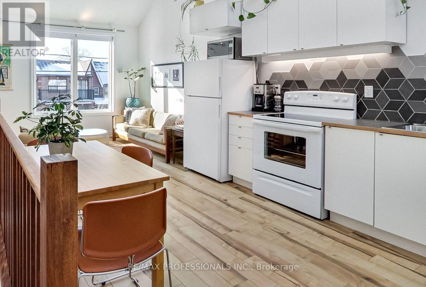 Upper - 141 Claremont Street, Toronto, Ontario  M6J 2M7 - Photo 6 - C14127156