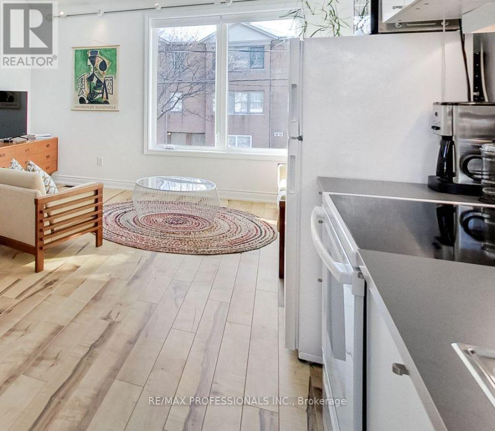 Upper - 141 Claremont Street, Toronto, Ontario  M6J 2M7 - Photo 7 - C14127156