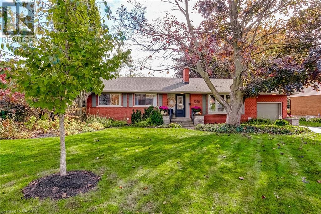 2228 CLARENDON PARK Drive, burlington, Ontario