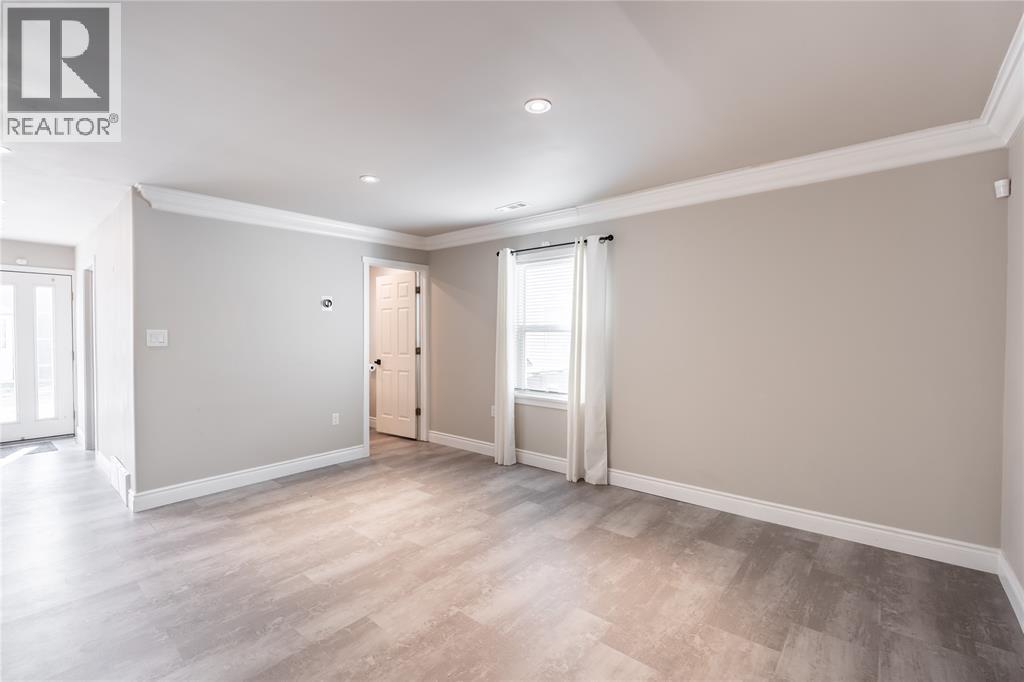 179 Campbell Street, Sarnia, Ontario  N7T 2G6 - Photo 4 - 26026578