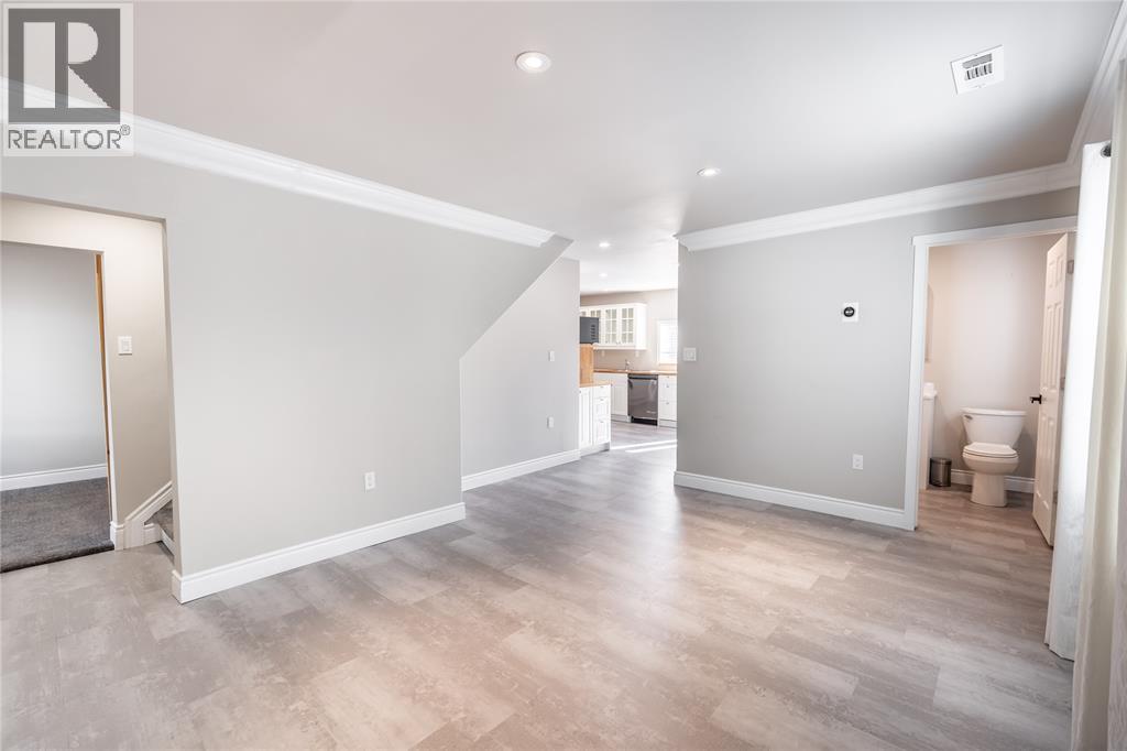 179 Campbell Street, Sarnia, Ontario  N7T 2G6 - Photo 5 - 26026578