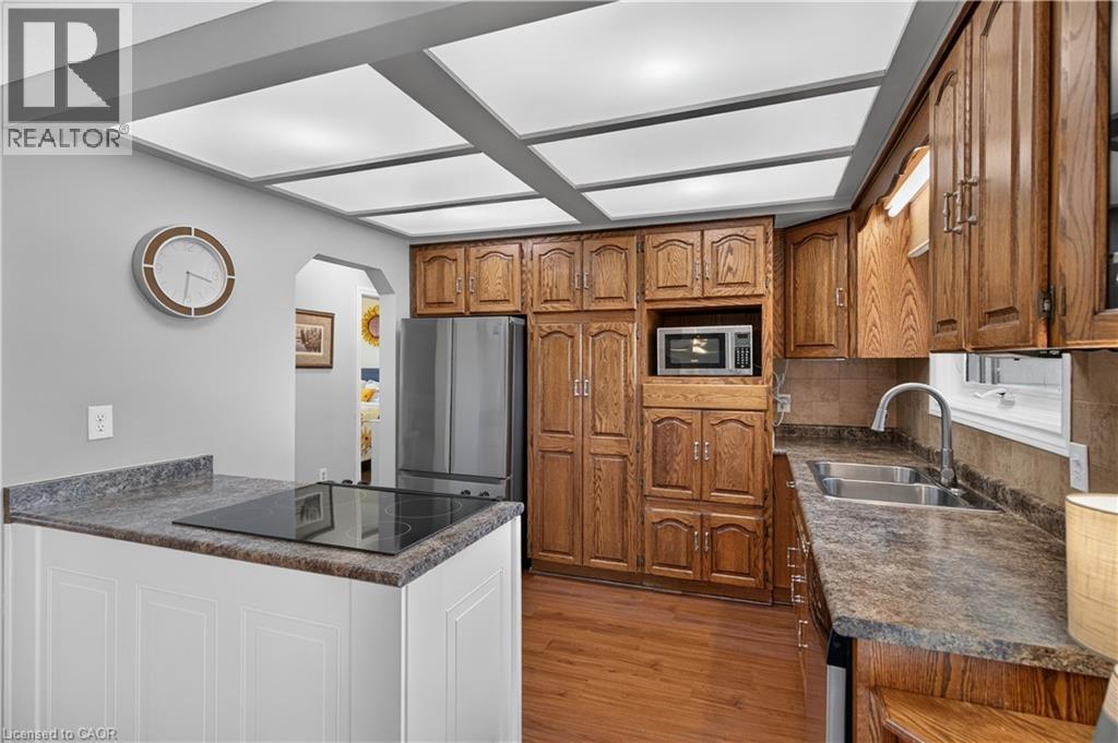253 Mcneilly Road, Stoney Creek, Ontario  L8E 5H2 - Photo 14 - 40874772