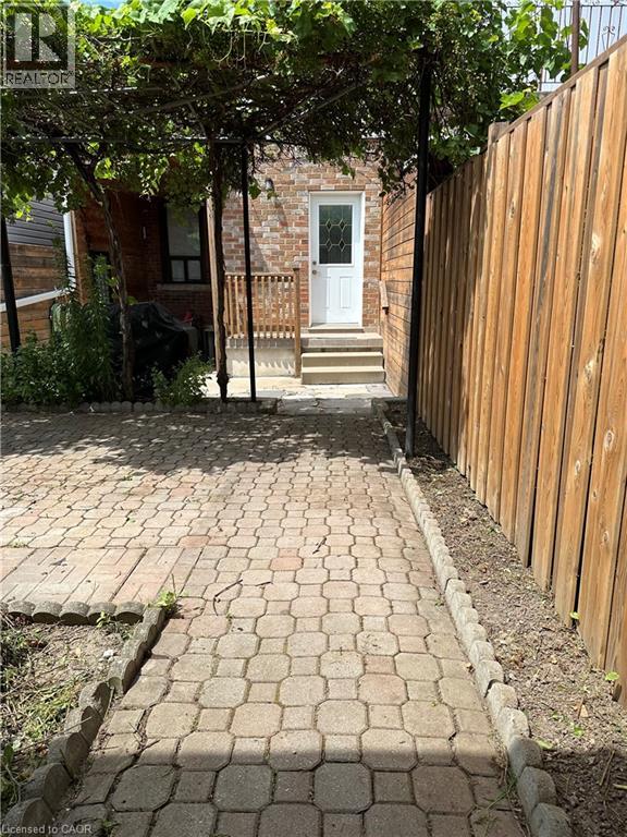 135 Hope Street Unit# 1, Toronto, Ontario  M6K 1K2 - Photo 11 - 40874870