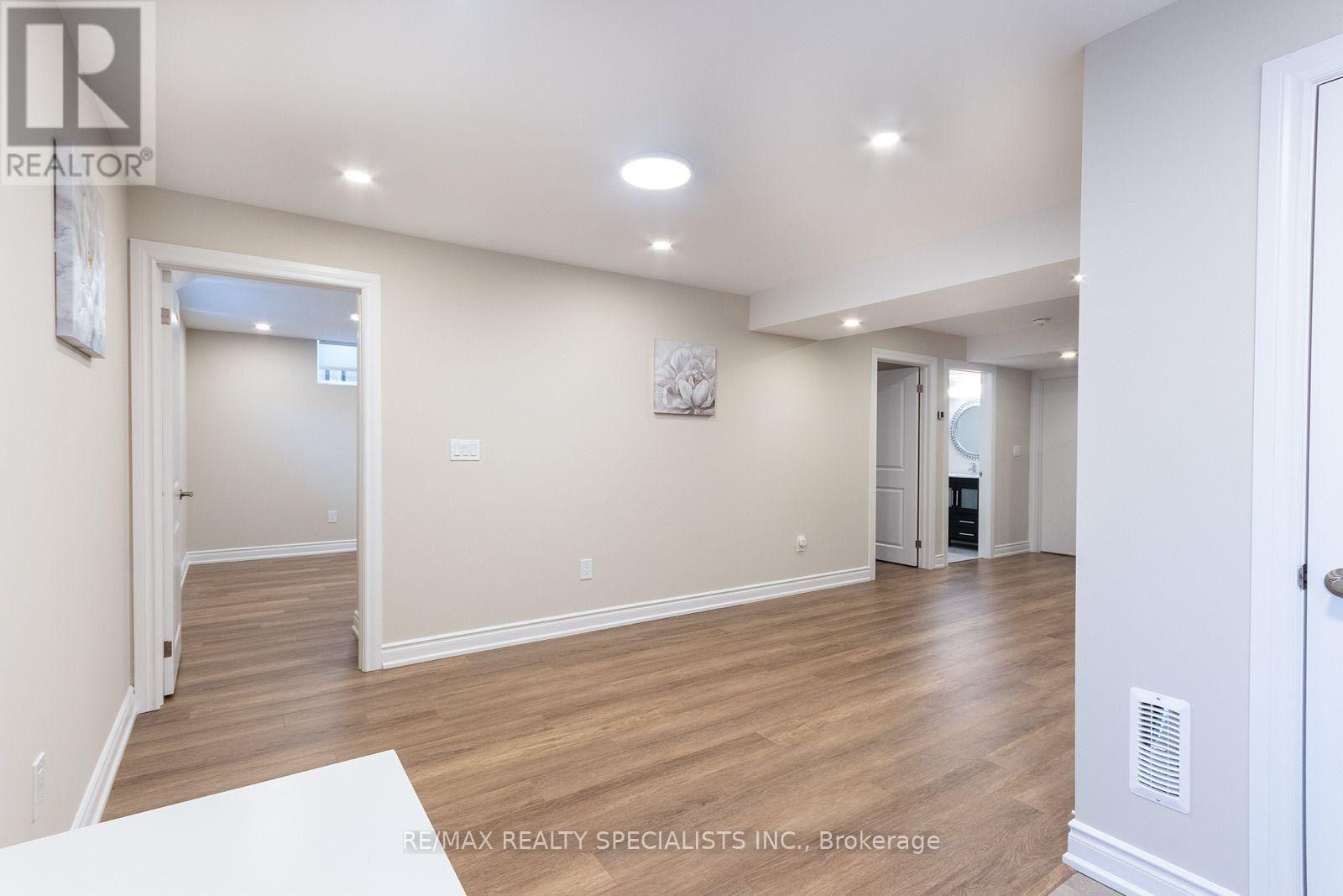 935 Barbados Street, Oshawa, Ontario  L1J 0A6 - Photo 38 - E14028032